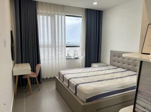 bán gấp căn hộ chung cư quang thái: dt 60m2. 2pn căn góc giá 2.7 tỷ lh: 077072306