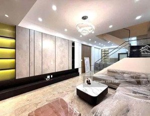 siêu hiếm nhà riêng cổ nhuế 50m,5 tầng phân lô, ô tô đỗ sát mặt phố , kinh doanh sầm uất ở ngay