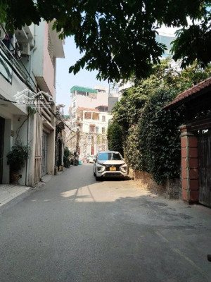 nhà dân xây nguyễn ngọc vũ - cầu giấy dt 40m2 * 5 tầng quanh 9 tỷ sổ đỏ - gần phố - 40m ô tô tránh