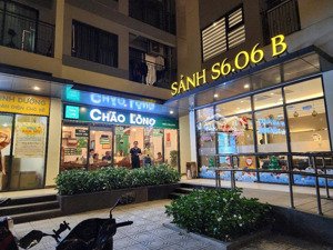 chỉ 199tr - sang shophoue quán ăn s606 vinhomes vị trí đẹp giá rẻ