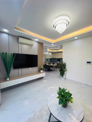 lê phương cần bán nhanh căn hộ cc star hill, pmh, 87m2, 3pn, giá 8.2tỷ + ô xe hơi