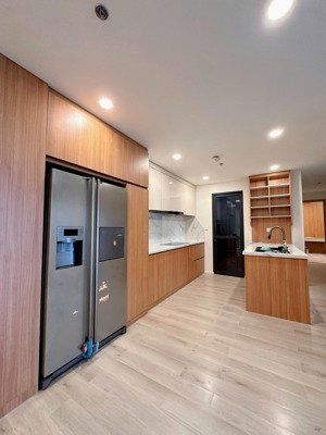 chính chủ cần cho thuê căn lumie boulevard full nội thất. lh:0989264199