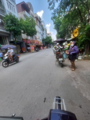 bán nhà tại phố vạn phúc hà đông: dt 60m2, mt 4.5m, 5 tầng thang máy, ở, kinh doanh, ô tô vào nhà.