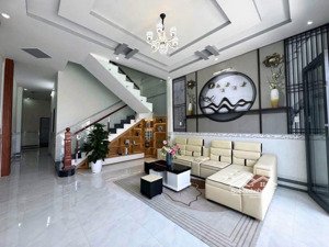 nhà mặt tiền nguyễn hữu trí giá siêu tốt