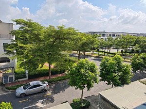 chính chủ cho thuê căn nhà swanpark- lh:0918014428