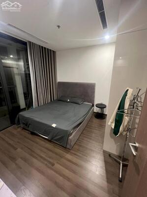 Cho thuê chcc Vinhome Symphony 43m2 1 phòng ngủ 1wc giá 11 triệu