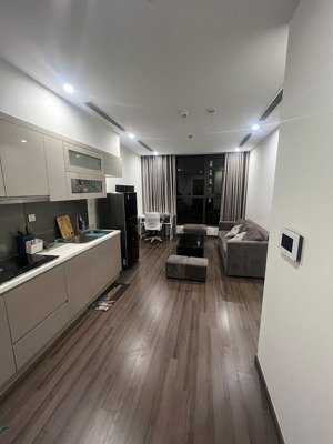 cho thuê chcc vinhome symphony 43m2 1 phòng ngủ 1wc giá 11 triệu