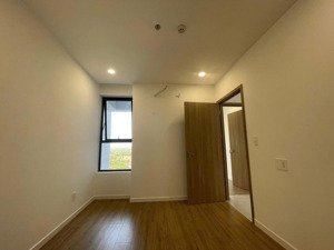 chính chủ cần cho thuê căn hộ mt easmark q9. lh: 