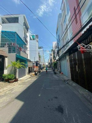 8.1 tỷ. hẻm xe tải, đường vườn lài, tân phú 4x19m, gác suốt. hẻm 8m đẹp, thông, gần mặt tiền