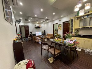 bán căn góc 3 mặt thoáng tại long biên