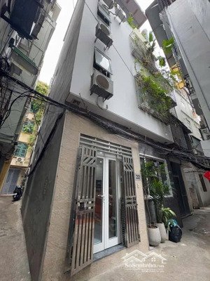 bán nhà lô góc mặt ngõ 45 trần thái tông trung tâm cầu giấy nhà mới đẹp ở ngay