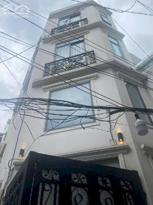  Nhà CMT8, Quận 3 – 48m², 6 phòng ngủ + sân thượng – Giá 7.7 tỷ