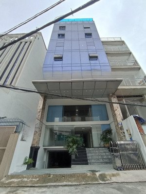 tòa nhà cho thuê mt nguyễn trọng tuyển, p8, phú nhuận. dt: 7,5x22m. hầm 5 lầu. pccc. sàn suốt