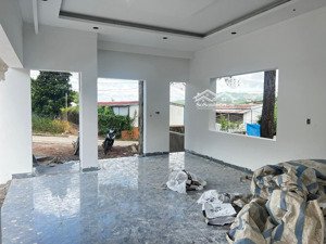 villa nghỉ dưỡng full nội thất gần đà lạt