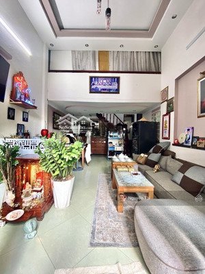 hot, nhà ngộp bank gấp bán, âu cơ, tân phú, 55m2, 2 tầng, hẻm xe hơi, sát mặt tiền, nhỉnh 5 tỷ.