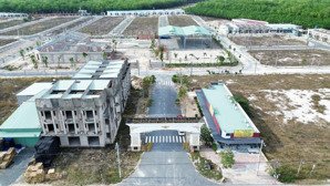 đất nền sổ riêng, xây dựng ngay kđt phúc hưng golden, chơn thành giá 25 triệu/m2