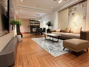 bán căn hộ toà e1 khu đô thị ciputra 123m2, 3pn + 2wc