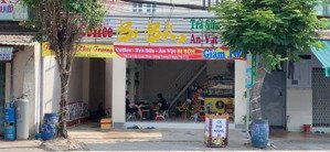 bán dãy nhà trọ mặt tiền 7m - dt 743c quá đẹp
