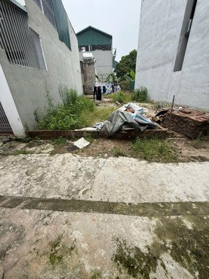 chính chủ bán gấp 40m2 đất quyết tiến sơn đồng hoài đức. giá hơn 3 tỷ ngõ nông ô tô vào tận đất