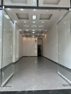 chính chủ cho thuê mặt tiền đường lý tự trọng, p1, vũng tàu ( cách công viên bãi trước 500 mét ).