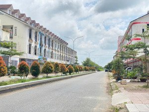 bán đất nền sổ sẵn ngay trung tâm tp liền kề khu công nghiệp vị trí tiềm năng