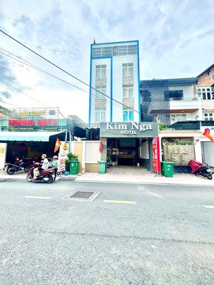 bán nhà mặt tiền đường số 8 - tp thủ đức vị trí đẹp kết cấu cao cấp dòng tiền sẵn có