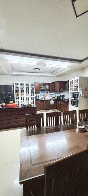 biệt thự giáp q6, 4 tầng, 250m2, ngang 7.6m. chỉ 19 tỏi xíu