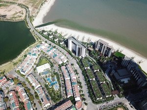 đất vip trung tâm bãi cháy 4 mặt tiền. 4150m2, mt:70m. sđcc.