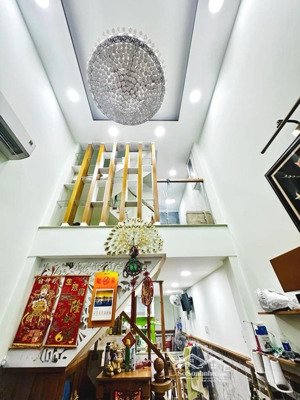 bán nhà 4 tầng btct đường hồ thị kỷ, phường 1, quận 10