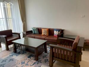 Bán căn 3PN tầng trung Seasons Avenue 117m2 full đồ giá tốt
