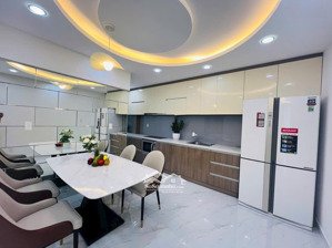 cần tiền gấp bán rẻ căn hộ starhill