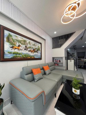 gia chủ cần bán gấp nhà đường hai bà trưng- p6- đà lạt 