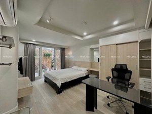 cho thuê căn hộ 1pn ban công sân vườn full nội thất có máy giặt riêng gần sân bay tsn tân bình