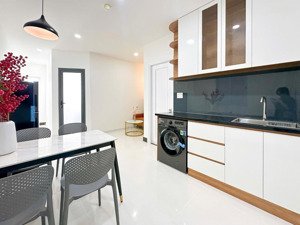 cho thuê căn hộ 1pn ban công ngã tư bảy hiền gần bv thống nhất