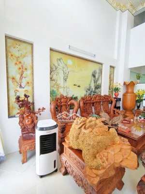 nhà 4 tầng mặt tiền đường hiệp thành 13, phường ht, q12, dt 325,5m2 (6,8mx48m) đường 10