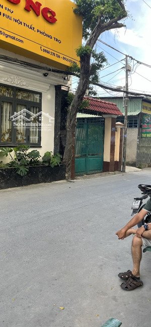 nhà cũ cho thuê có thể cải tạo ngăn phòng cho thuê căn dịch vụ, làm kho,chổ ở tạm, nhà xưởng