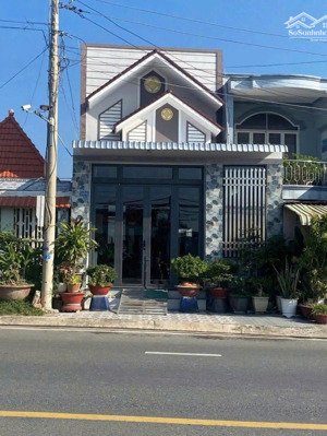 ngân hàng ocb thanh lý gấp căn nhà giá cực tốt, sổ hồng riêng, gần chợ phú lạc