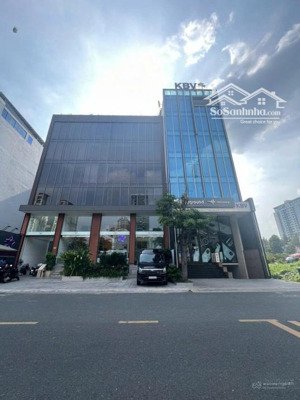 siêu phẩm - bán gấp tòa nhà mặt tiền phạm văn đồng q.thủ đức - dt: 15x40m2 hdt: 320tr/tháng 79 tỷ
