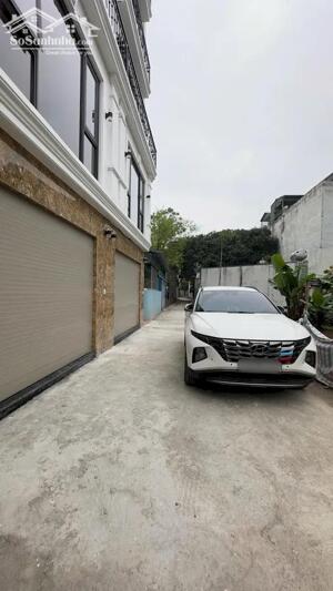 Bán căn nhà Hoa Động Cự Khối 30m 6T MT4.5m chỉ hơn 6 tỷ ô tô tránh trước nhà, gần phố