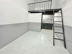 cho thuê phòng trọ mới xây ngay vincom lê văn việt có máy lạnh giá rẻ