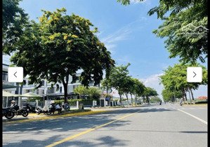 cc cần bán gấp lô kđt đông tăng long, q9
dt: 100m2 - đ thông 12m giá : 7.290 tỷ . sổ hồng riêng