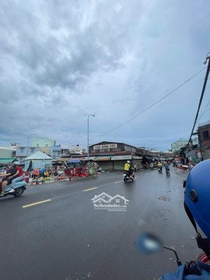 phạm hùng q8
mặt tiền tương lai gần-gần 80m-gần cầu nguyễn tri phương-đ.nguyễn duy-hưng phú.