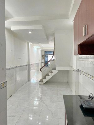 bán nhà riêng tại lâm văn bền, 4,5 tỷ, 40,6m2, 2pn, 2wc