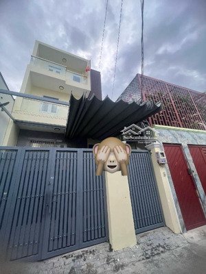 5.6x18m - nhà đẹp - hẻm xe tải - thông tứ tung - gần kinh dương vương - võ văn kiệt - 100m2