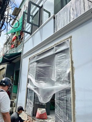 bán nhà riêng tại tân thuận tây, 3,8 tỷ, 28,4 m2.