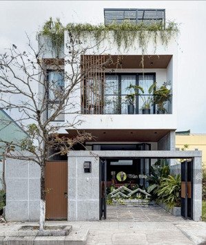 tin thật 100%. rẻ nhất - đẹp nhất. mt bùi tá hán phường an phú, q2. 8x20m cn: 160m. giá chỉ 31,5 tỷ