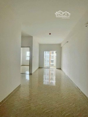 bán căn hộ + 1tỷ 650 - hoàng quân - nha trang. 2 phòng ngủ + 2wc + sổ sẵn sang tên ngay.