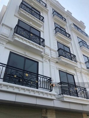 chỉ hơn 4 tỷ- đủ tiện ích, giáp kđt dương nội - 10p aeon. nhà mới, chỉ về ở. sau gleximco, cây xăng