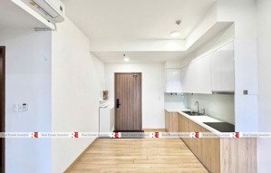 bán gấp căn 2pn đã có sổ hồng giá 2,98 tỷ. tầng trung view hồ bơi