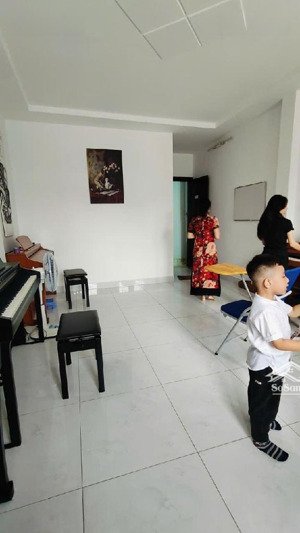 nhà 3 tầng mặt tiền đường trương thị hoa phường tth q12 dt 100m2 (4x25) đường 20m dòng tiền 15tr/th